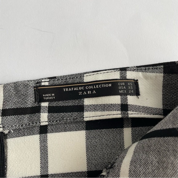 Zara Black & White Plaid Skirt - Picture 4 of 5